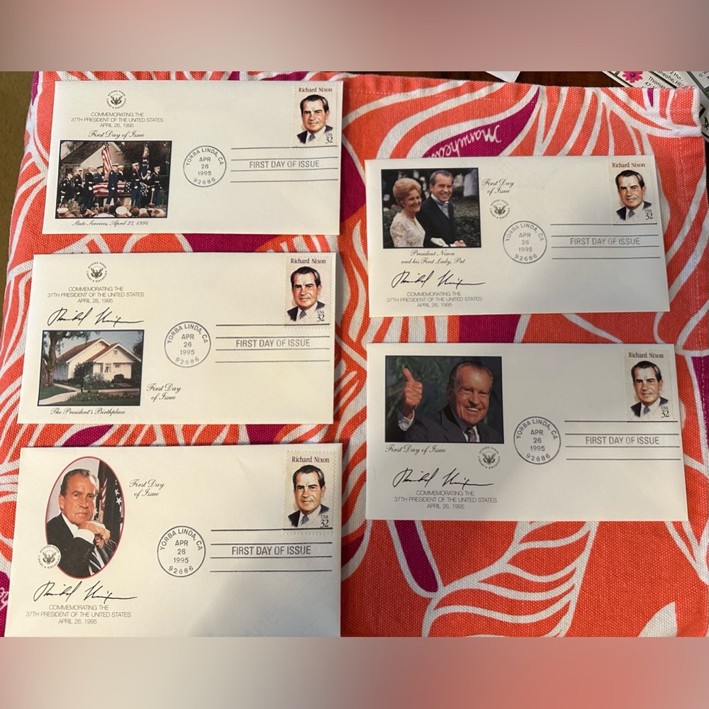 COLLECTIBLE: Richard Nixon Commemorative Envelope/Stamp set. 1995.
